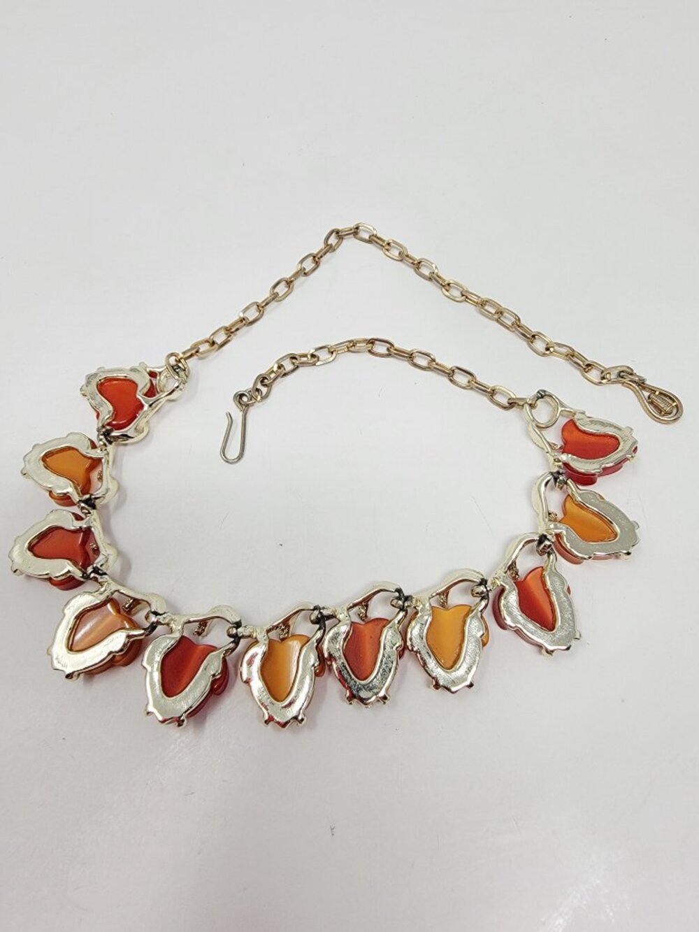 Vintage Thermoset Orange Leaf Necklace Gold Tone Retro Mid Century Statement - Picture 2 of 4